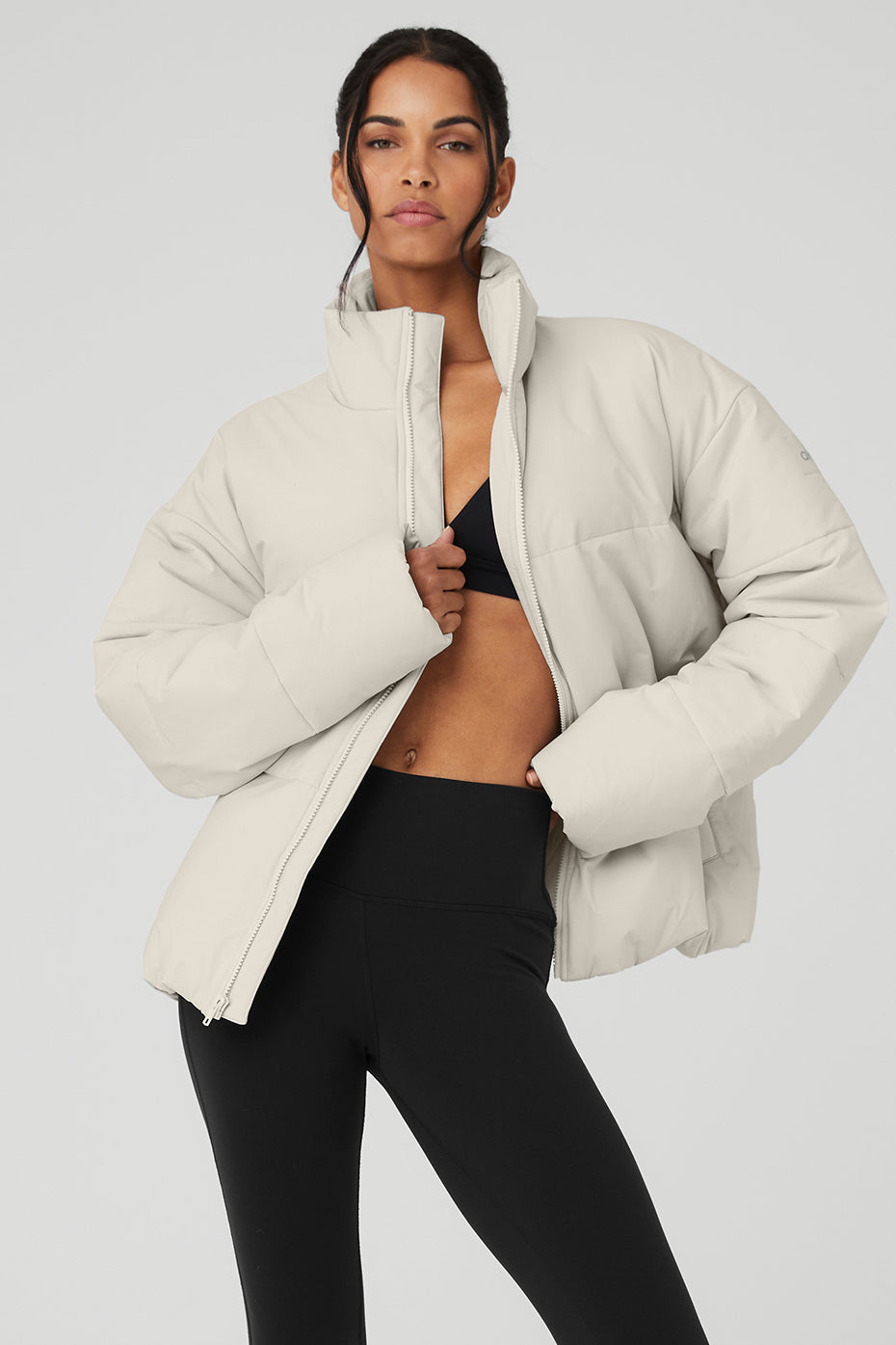 Beige Women's Alo Yoga Stretch Woven Street Puffer Jackets | LSM-472893