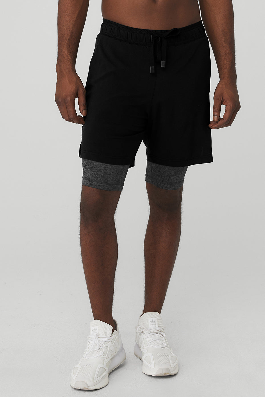 Black / Dark Grey Men's Alo Yoga 7" Unity 2-In-1 Shorts | XQO-143279