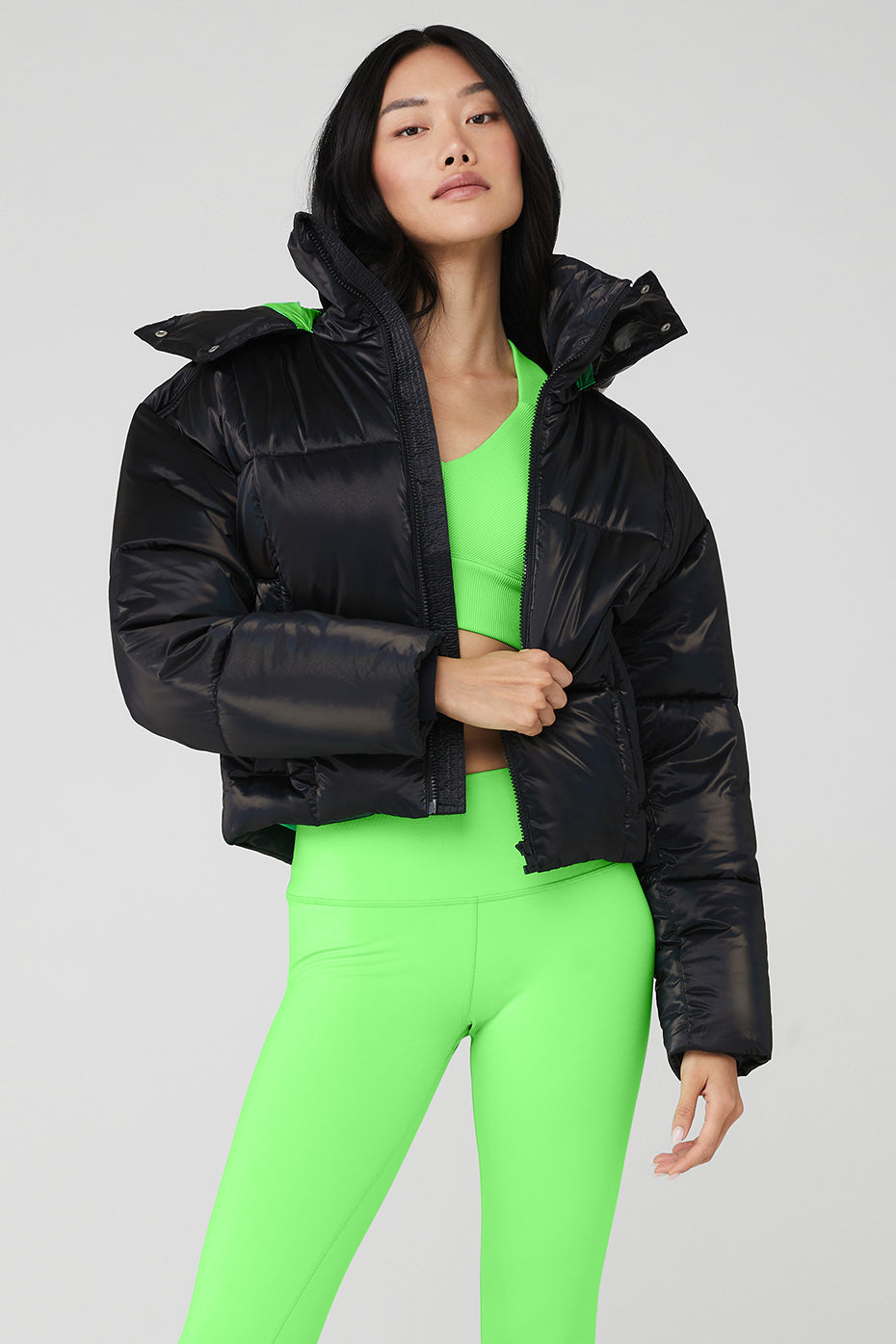 Black / Green Women's Alo Yoga Pearlized Pristine Puffer Jackets | QJT-583109