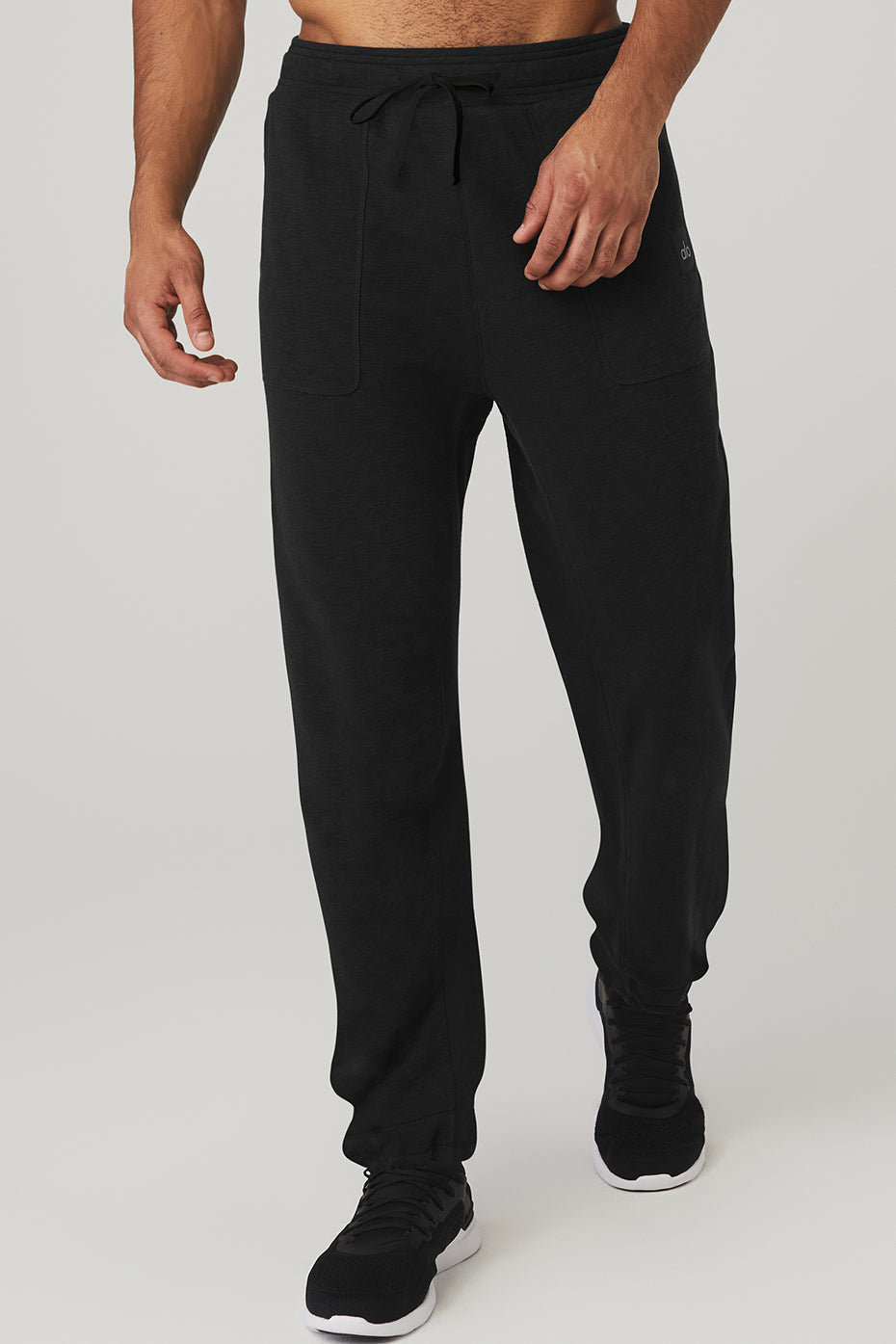 Black Men's Alo Yoga The Qualifier Pants | RNV-294835