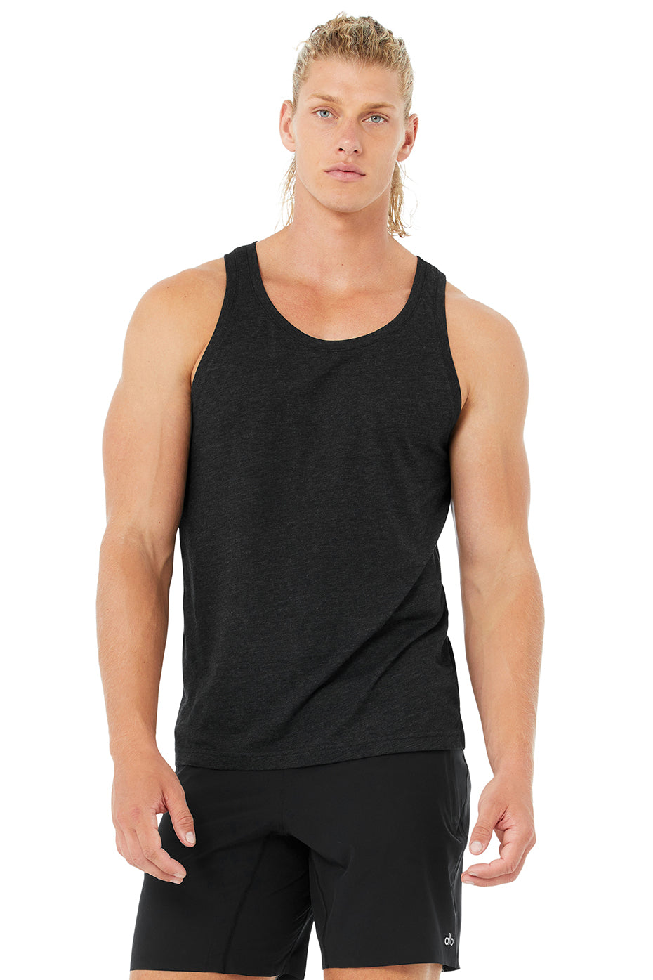 Black Men's Alo Yoga Triumph Tanks | IGO-273801