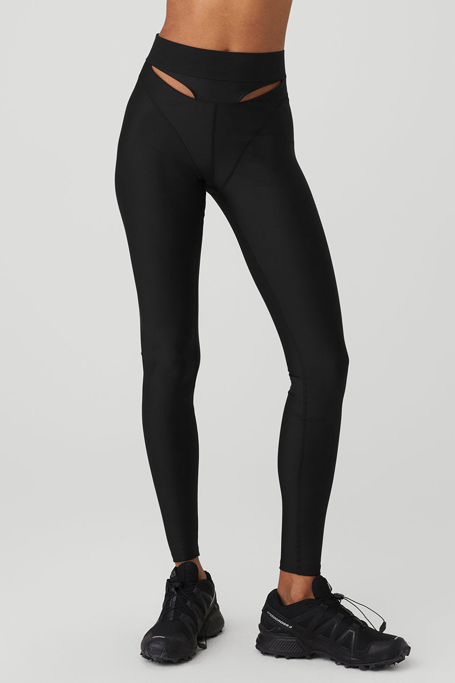 Black Women's Alo Yoga Airlift High-Waist Cutaway Leggings | ABC-459761