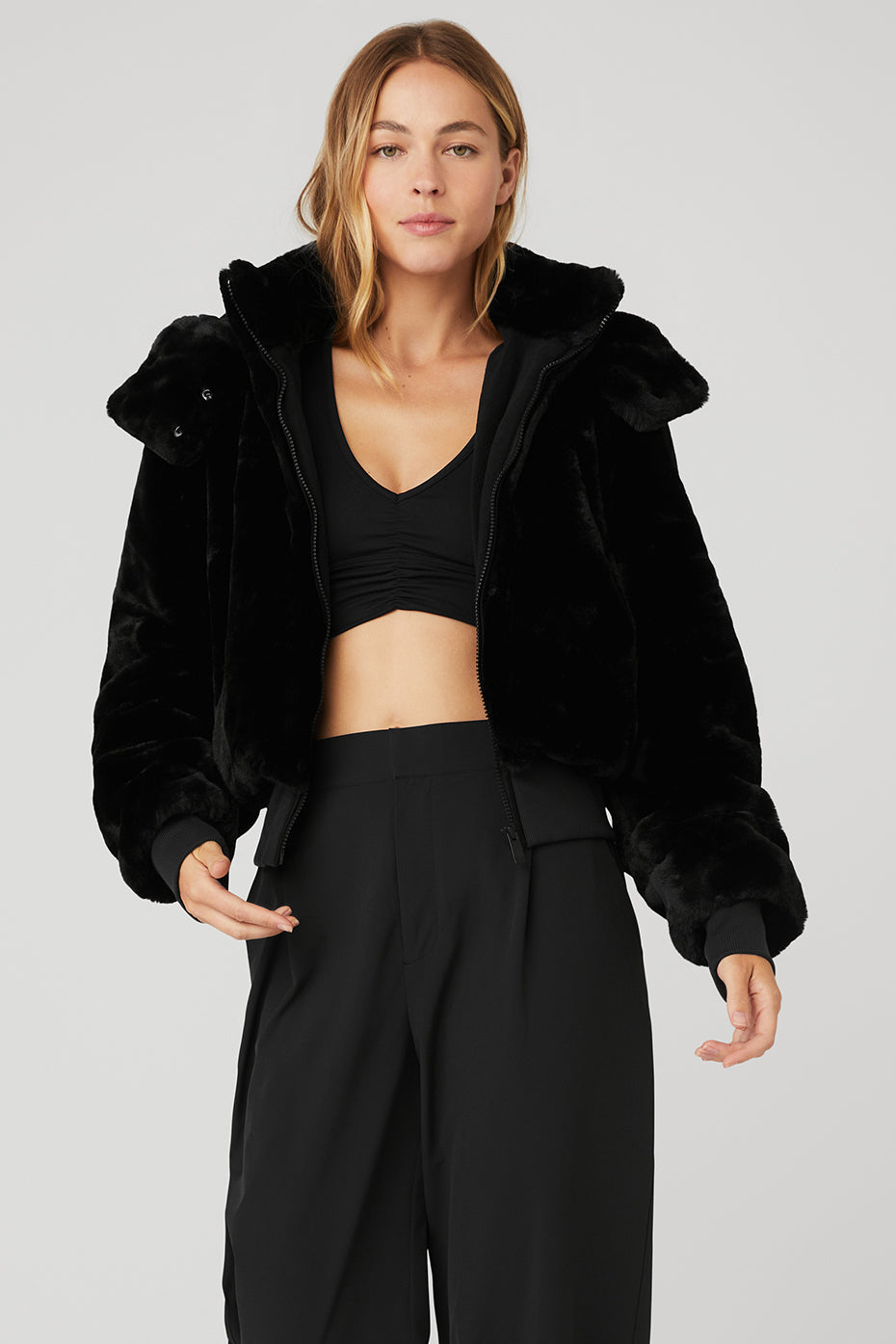 Black Women's Alo Yoga Faux Fur Foxy Jackets | IMO-074985