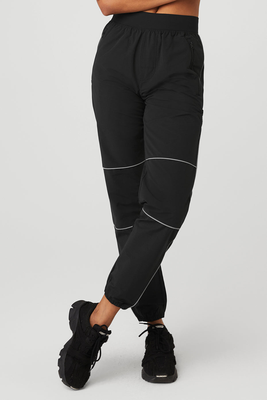 Black Women's Alo Yoga Torrent Track Sweatpants | ZVG-192803