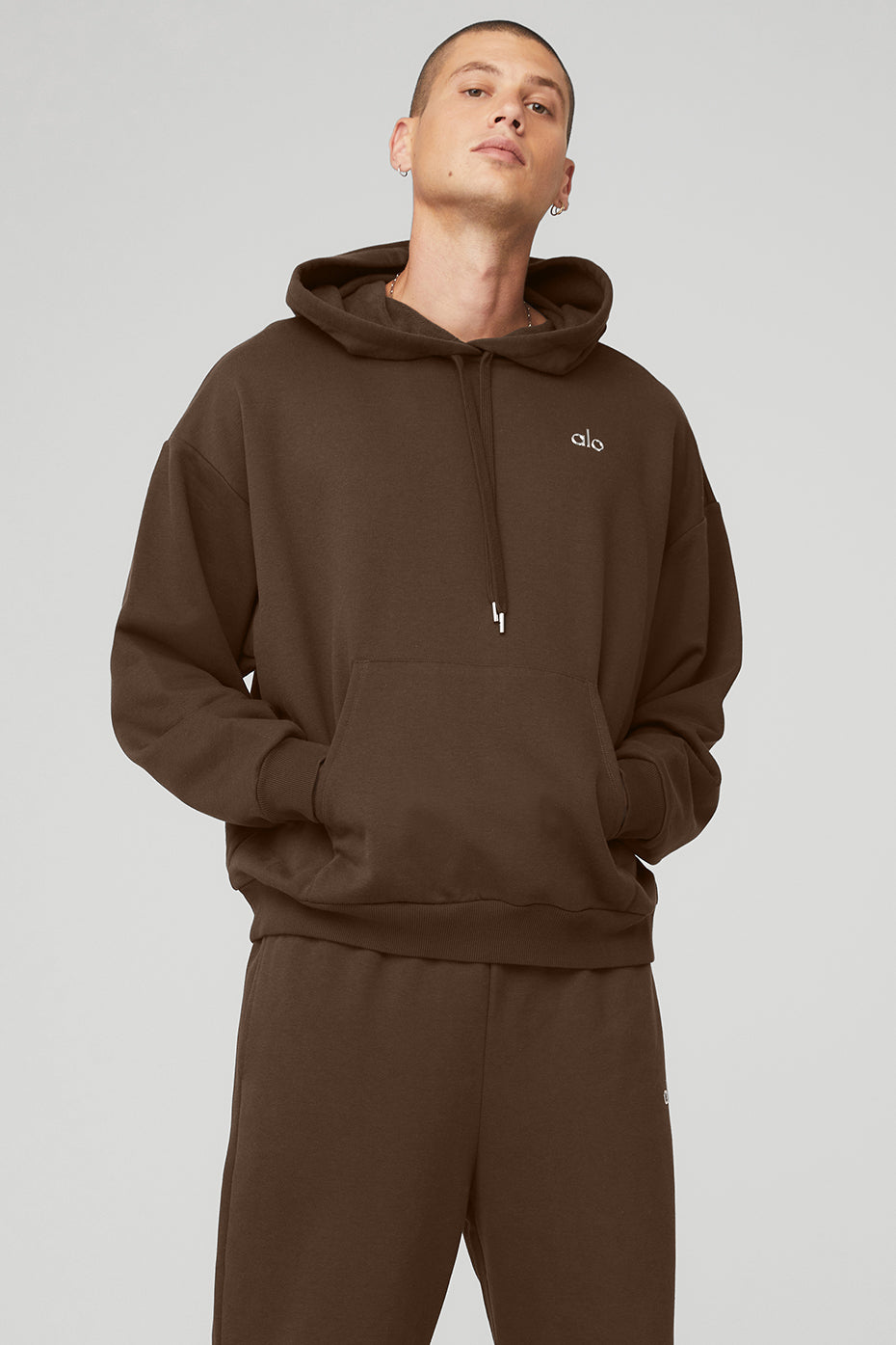 Chocolate Men's Alo Yoga Accolade Hoodie | CAR-087942