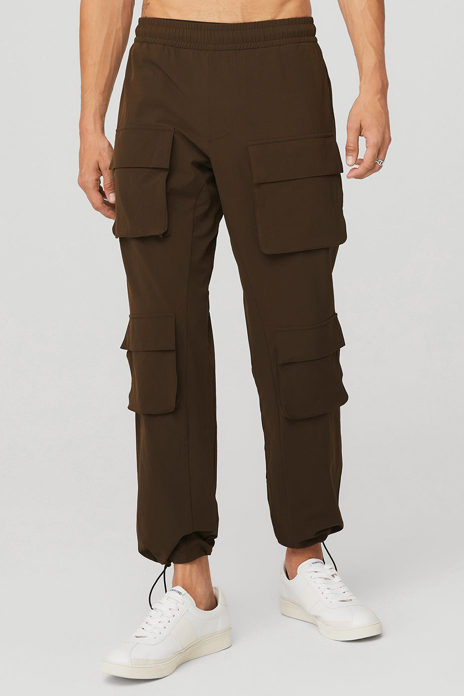 Chocolate Men's Alo Yoga Cargo Venture Pants | OPH-258041