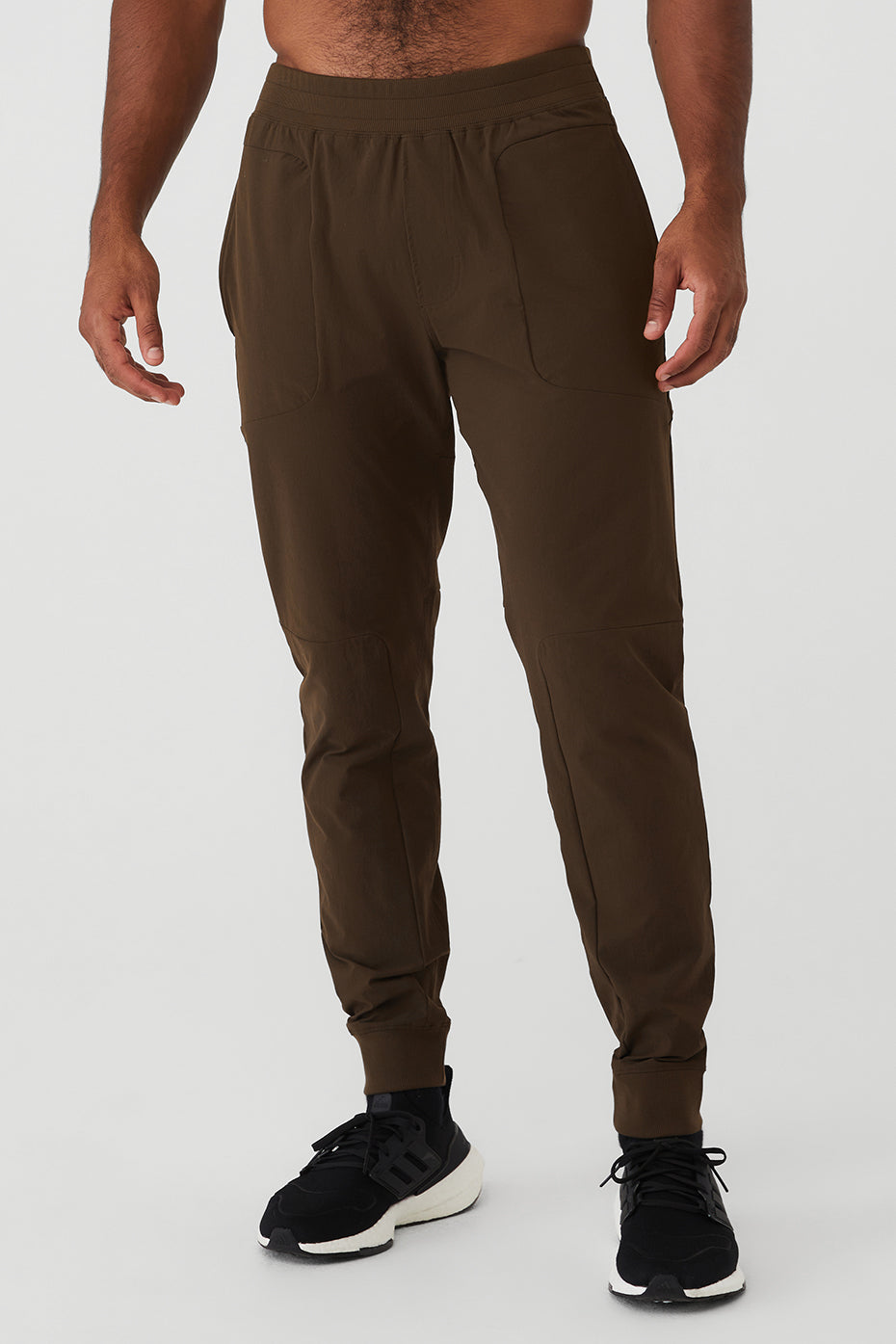 Chocolate Men's Alo Yoga Co-Op Pants | YSZ-248093