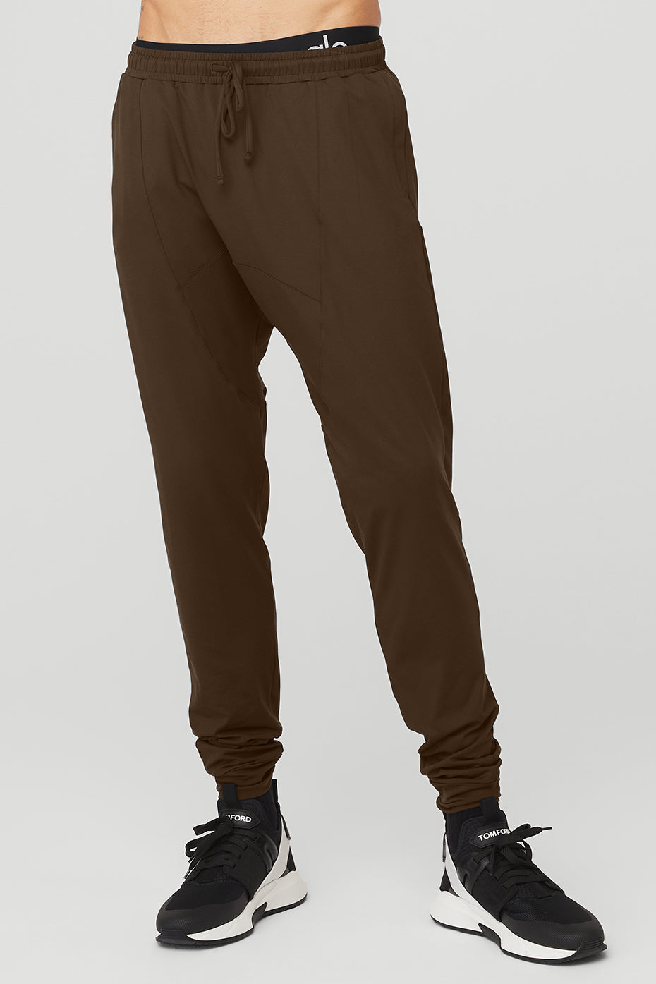 Chocolate Men's Alo Yoga Conquer Revitalize Pants | QWS-239854