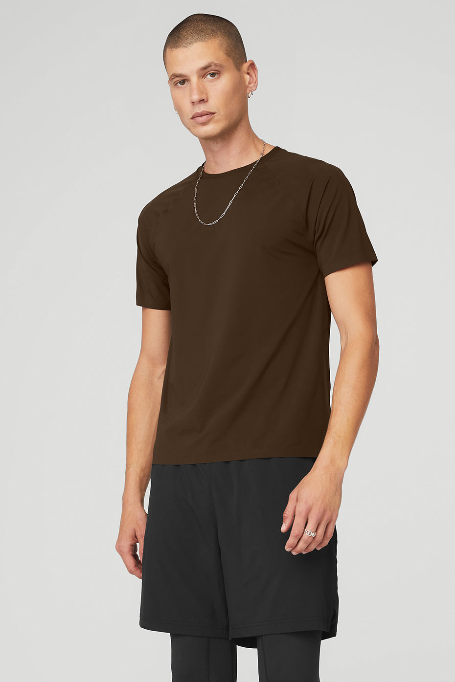 Coffee Men's Alo Yoga Idol Performance Tee Short Sleeve | NVQ-071435