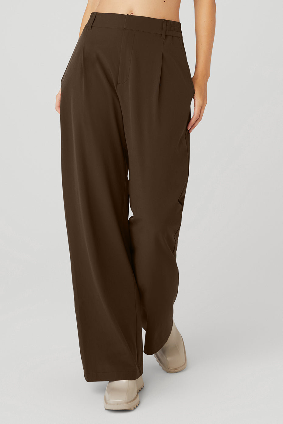 Coffee Women's Alo Yoga High-Waist Pursuit Trousers | EOT-485263