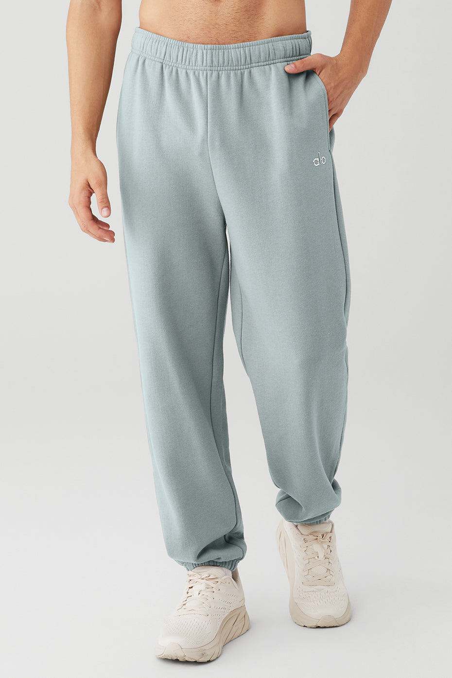 Grey Men's Alo Yoga Accolade Sweatpants | AVO-078296