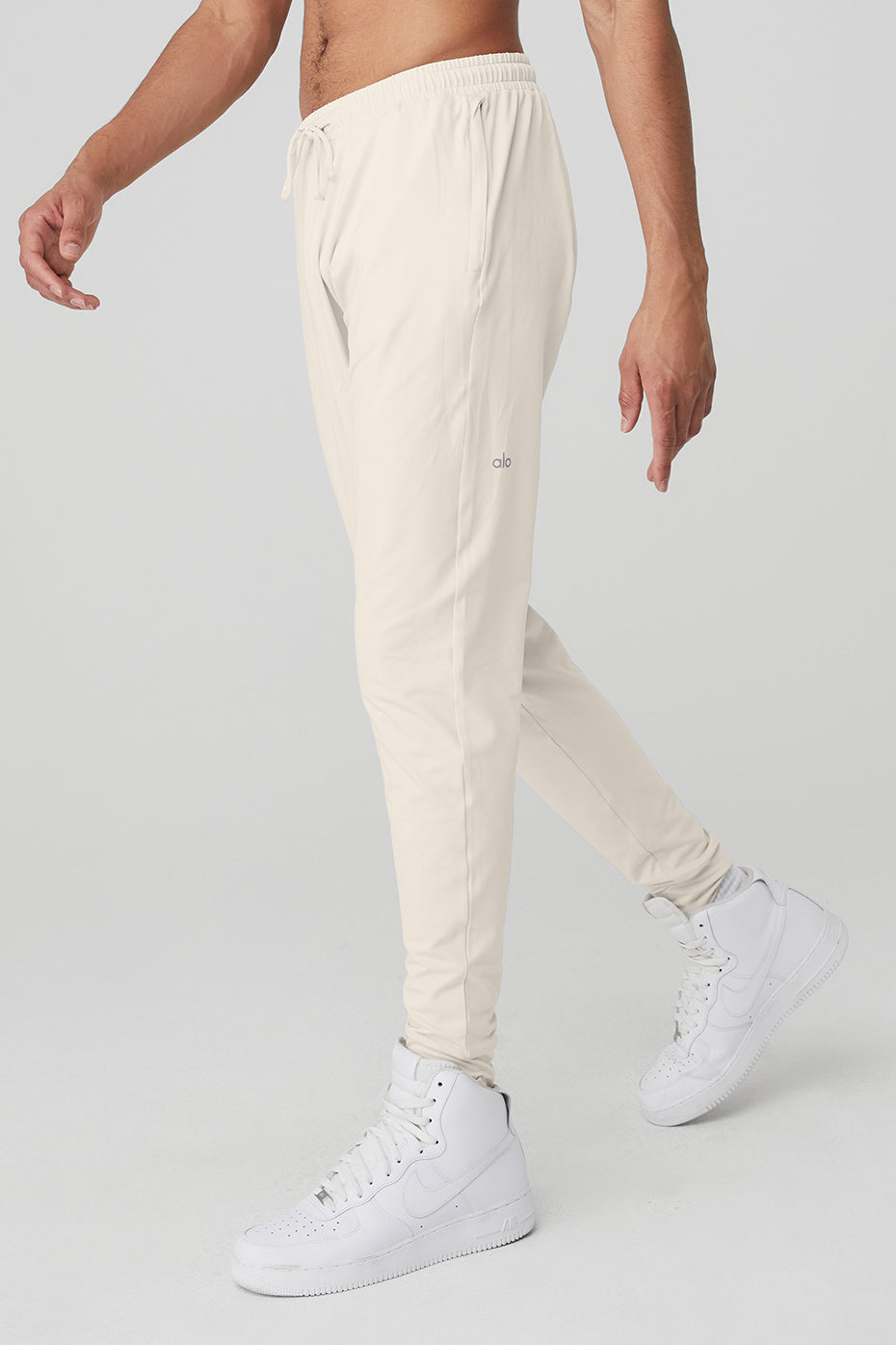 Beige Men's Alo Yoga Conquer Revitalize Pants | PCH-396208