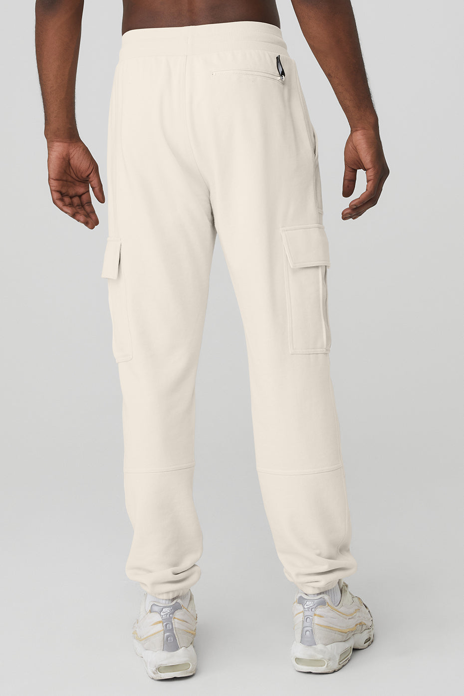 Beige Men's Alo Yoga Highline Cargo Sweatpants | YBU-642031