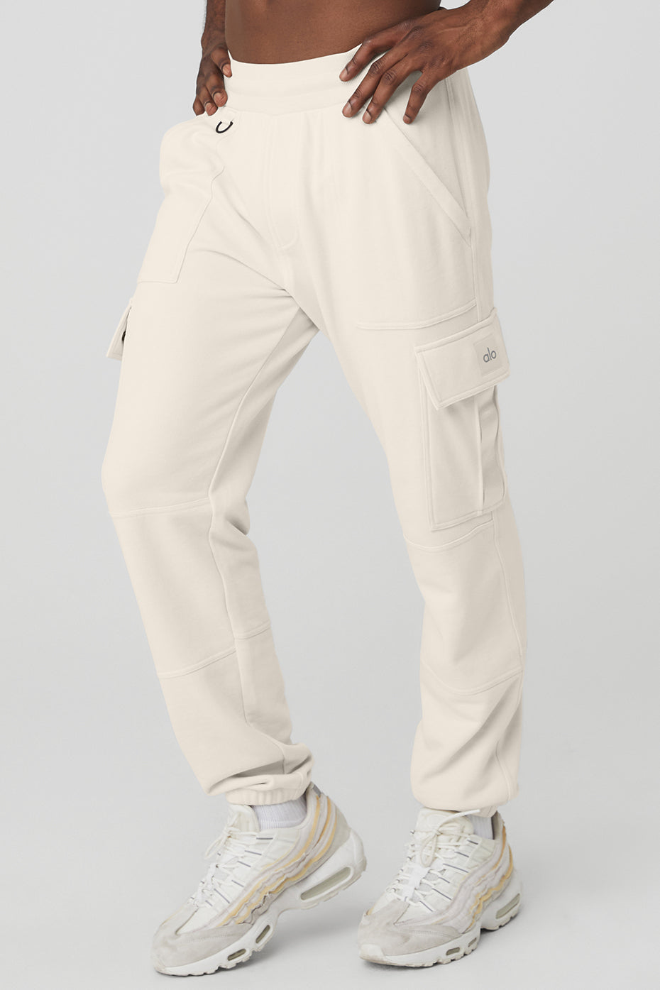 Beige Men's Alo Yoga Highline Cargo Sweatpants | YBU-642031