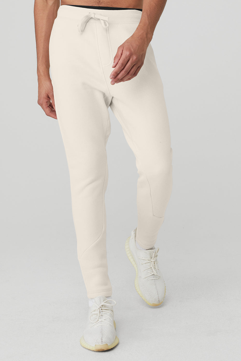 Beige Men\'s Alo Yoga The Triumph Sweatpants | PRG-843692