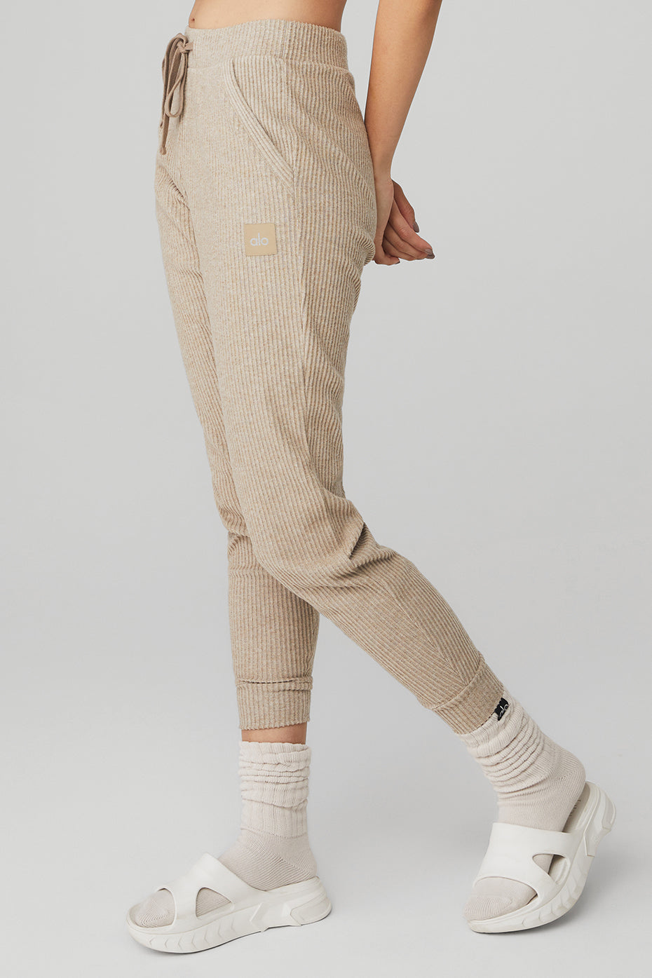 Beige Women's Alo Yoga Muse Sweatpants | XFT-572839