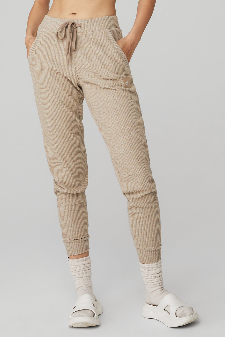 Beige Women\'s Alo Yoga Muse Sweatpants | XFT-572839