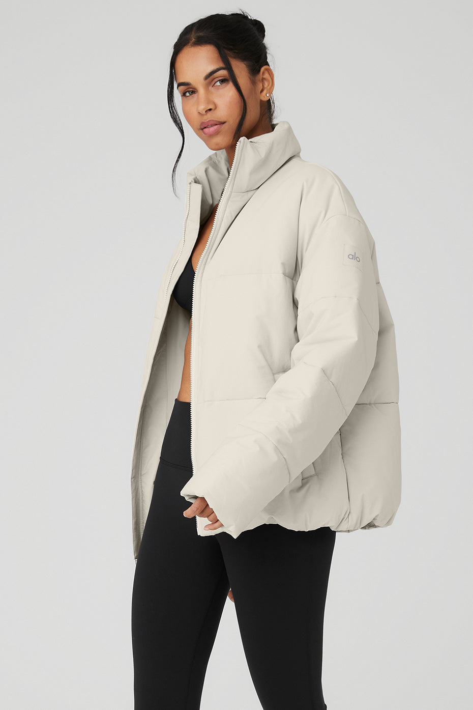 Beige Women's Alo Yoga Stretch Woven Street Puffer Jackets | LSM-472893