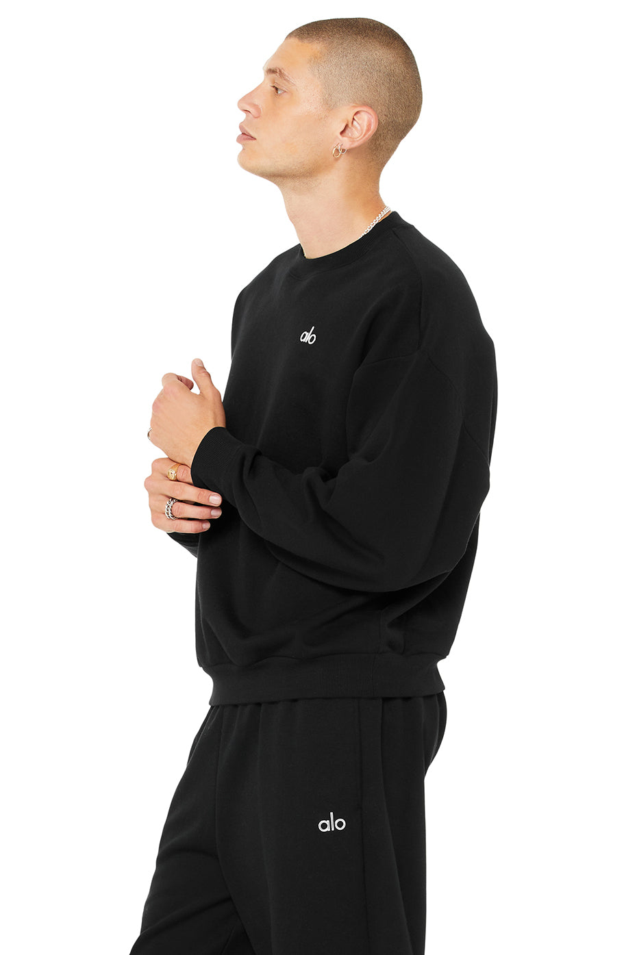 Black Men's Alo Yoga Accolade Crew Neck Pullover Sweatshirts | MDI-906285