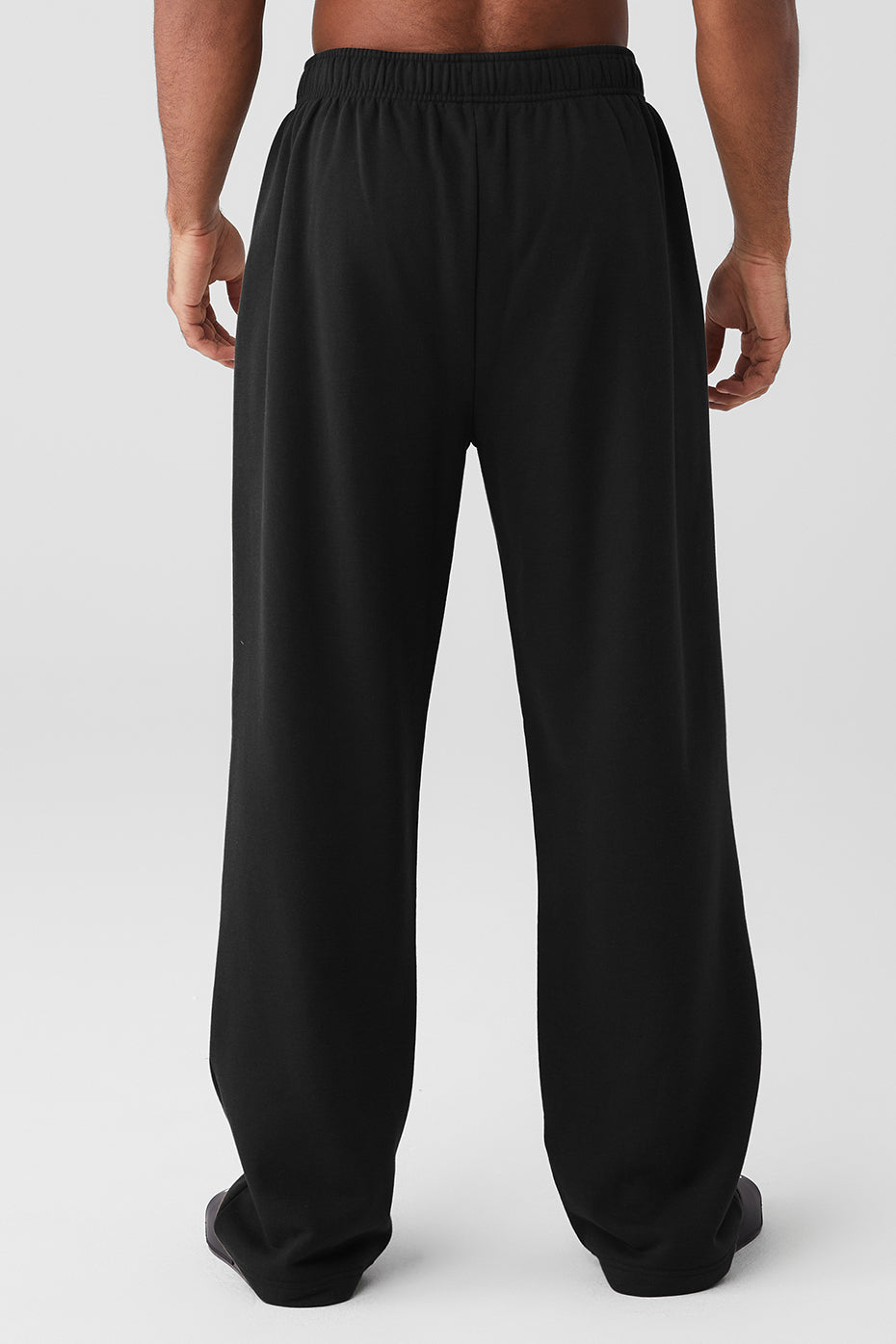 Black Men's Alo Yoga Accolade Straight Leg Sweatpants | DWN-469058