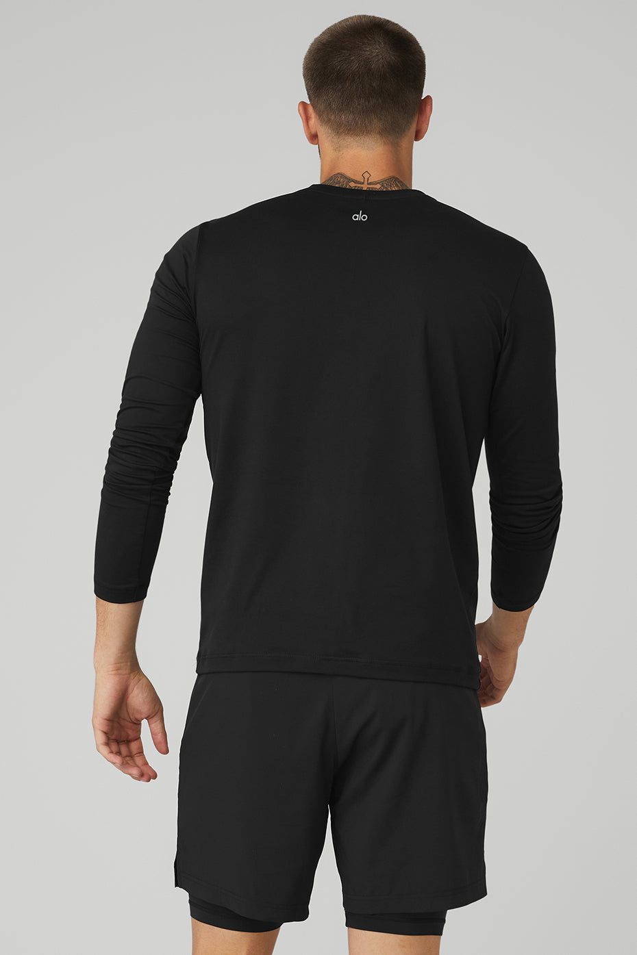 Black Men's Alo Yoga Conquer Reform Crewneck Long Sleeve | OEJ-309462