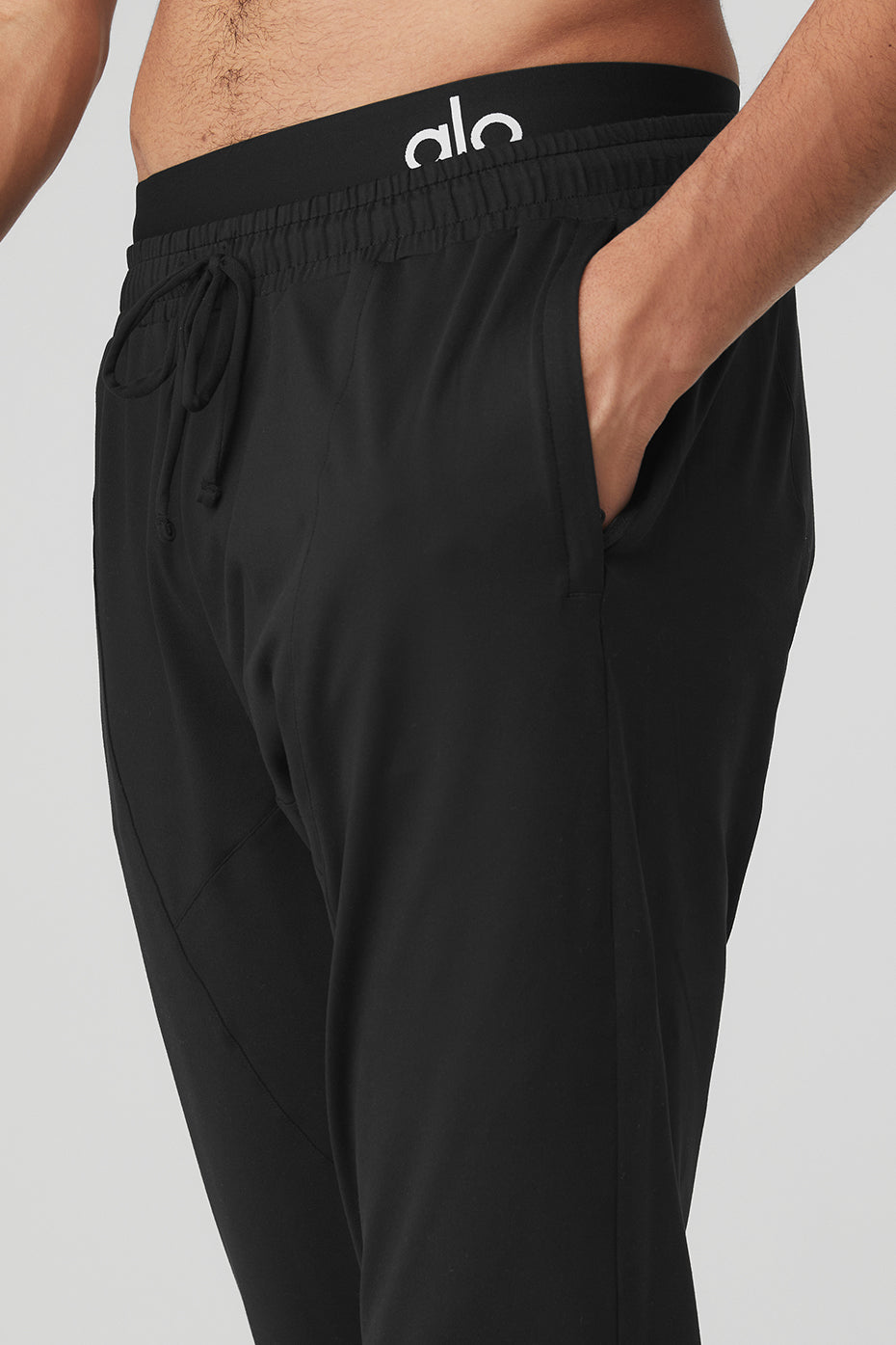 Black Men's Alo Yoga Conquer Revitalize Pants | DFK-675243