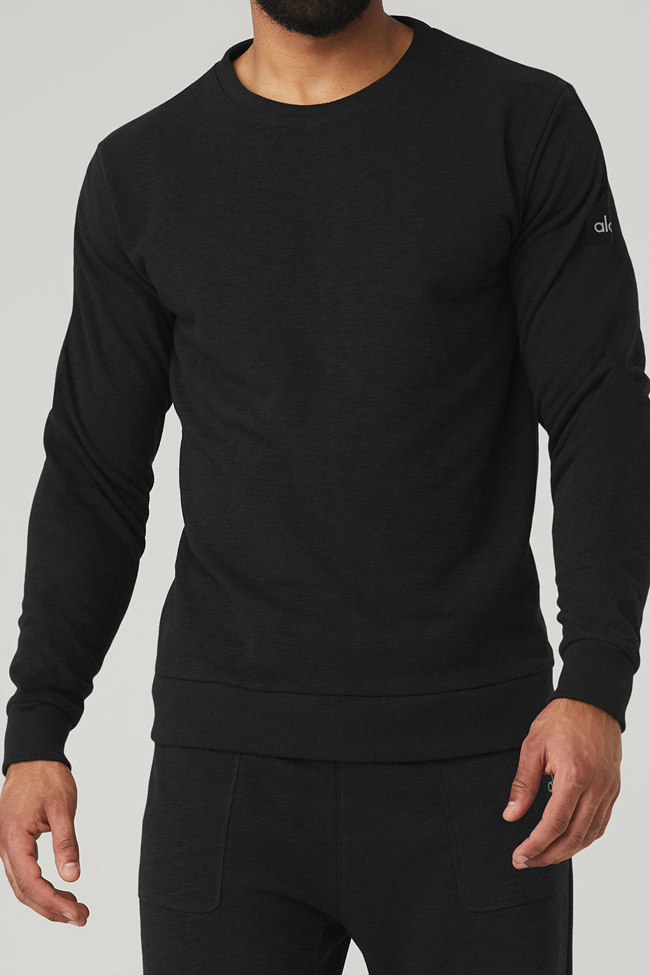 Black Men's Alo Yoga Qualifier Crewneck Sweatshirts | MIS-143870