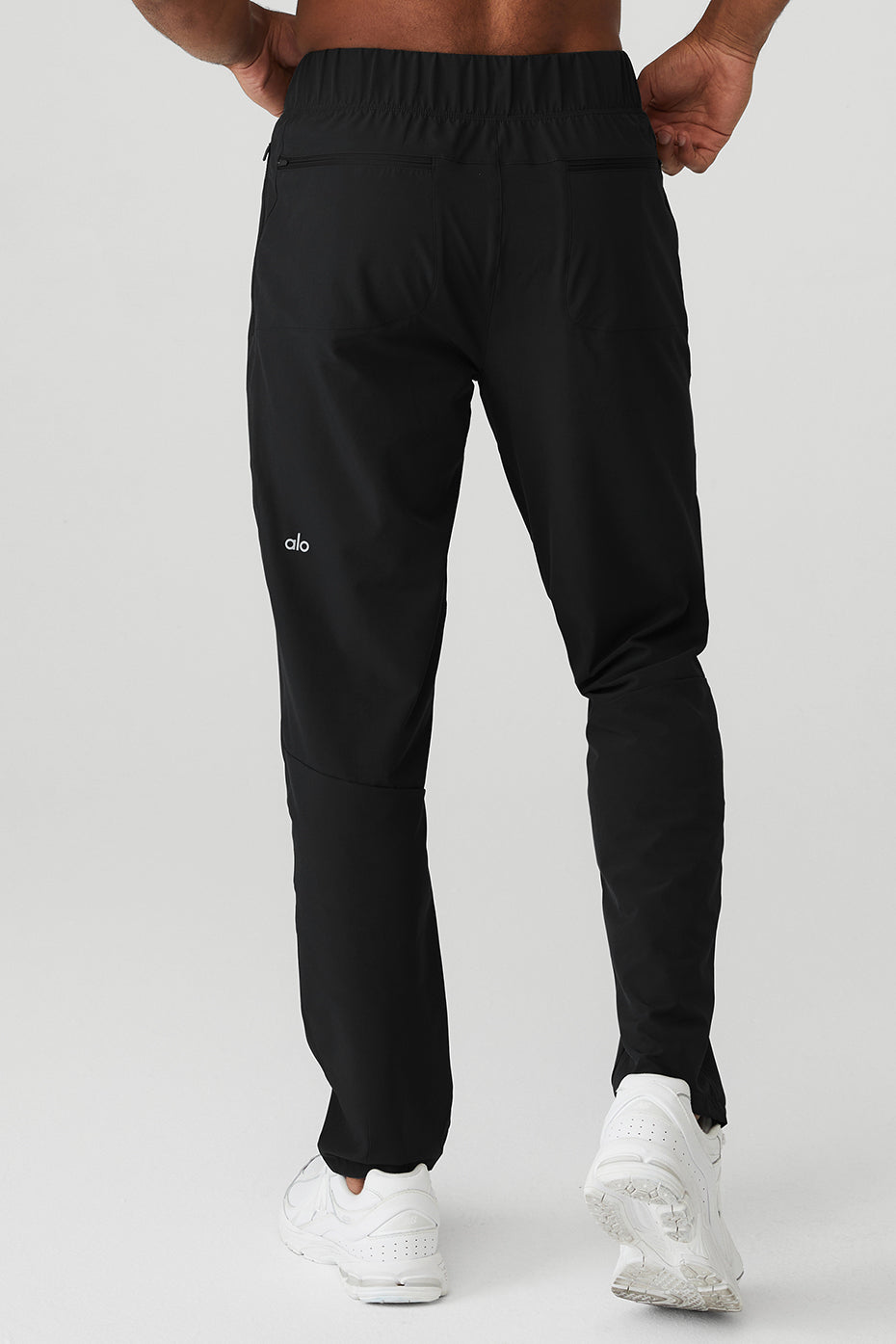 Black Men's Alo Yoga Repetition Pants | YLK-293185