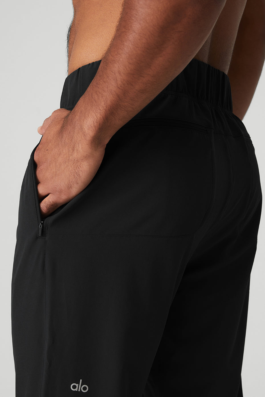 Black Men's Alo Yoga Repetition Pants | YLK-293185