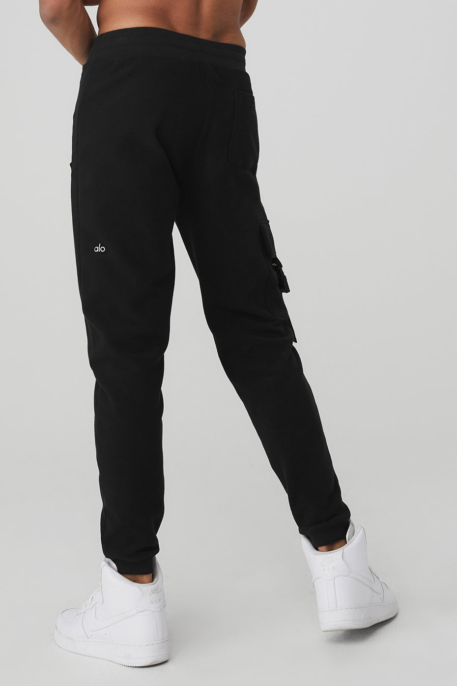 Black Men's Alo Yoga Streetside Sweatpants | ZNM-423697