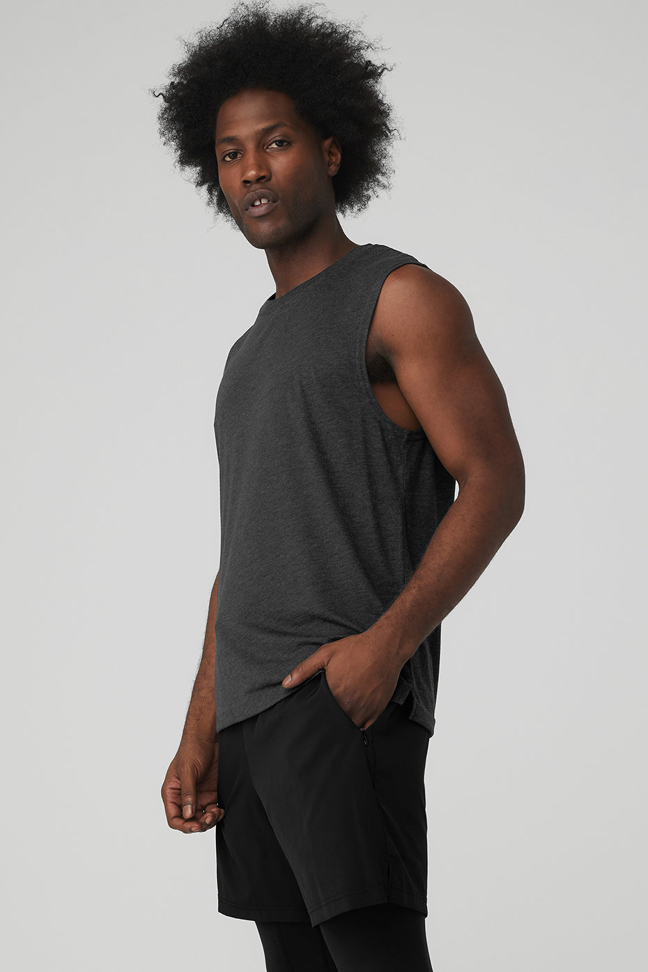 Black Men's Alo Yoga The Triumph Muscle Tanks | ELU-204978