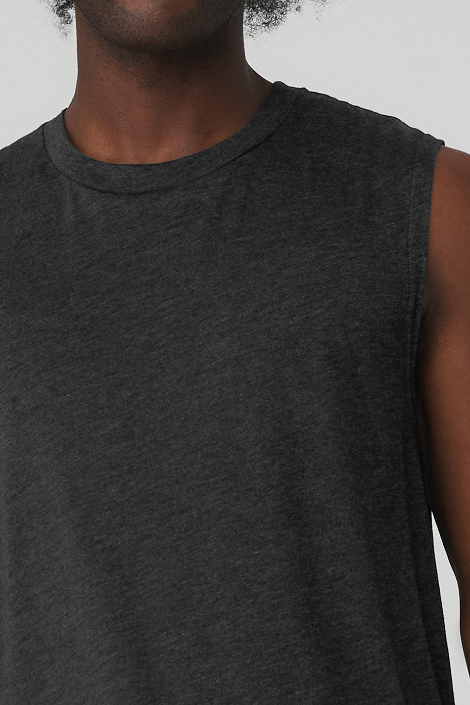 Black Men's Alo Yoga The Triumph Muscle Tanks | ELU-204978