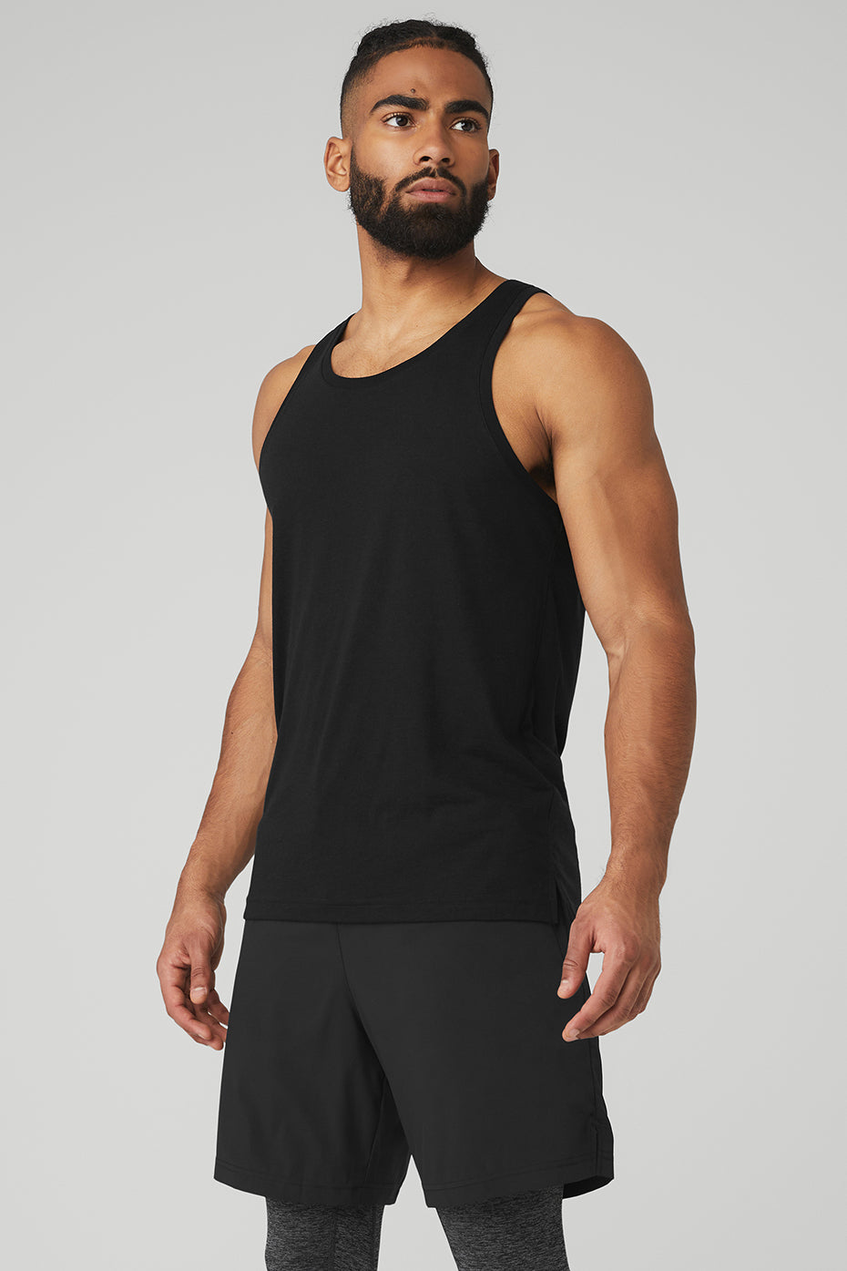 Black Men's Alo Yoga Triumph Tanks | IRV-607952