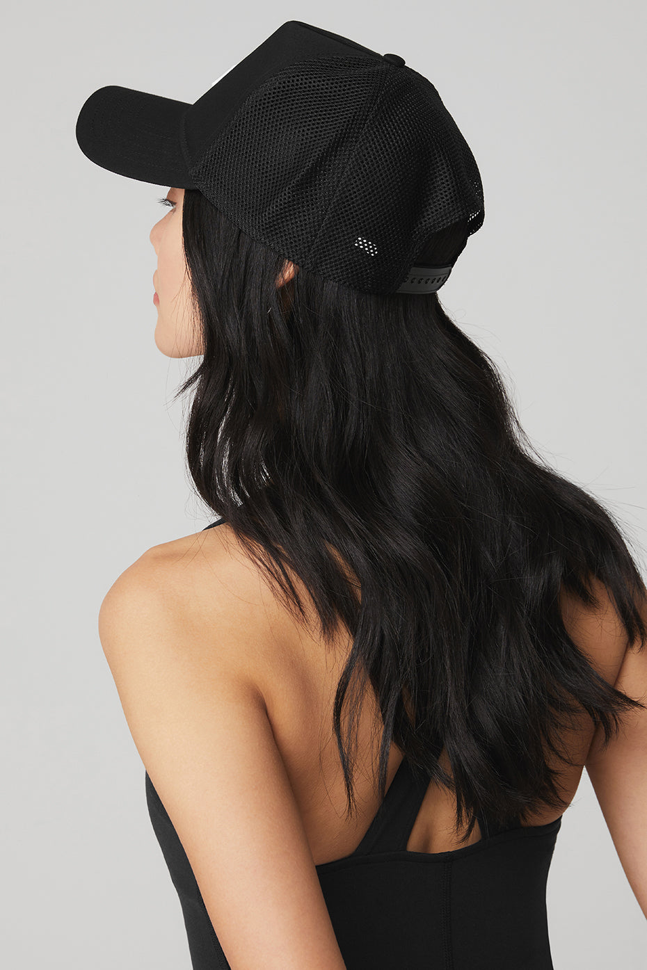 Black Unisex Alo Yoga District Trucker Hats | GRF-624831