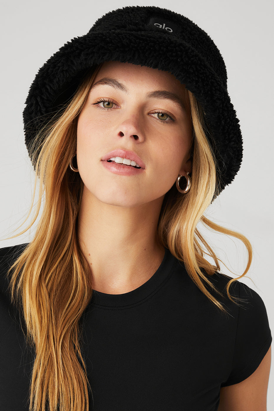 Black Unisex Alo Yoga Foxy Sherpa Bucket Hats | WJB-496735