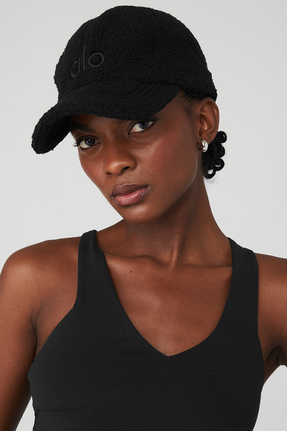 Black Unisex Alo Yoga Micro Sherpa Off-Duty Hats | RDF-314708