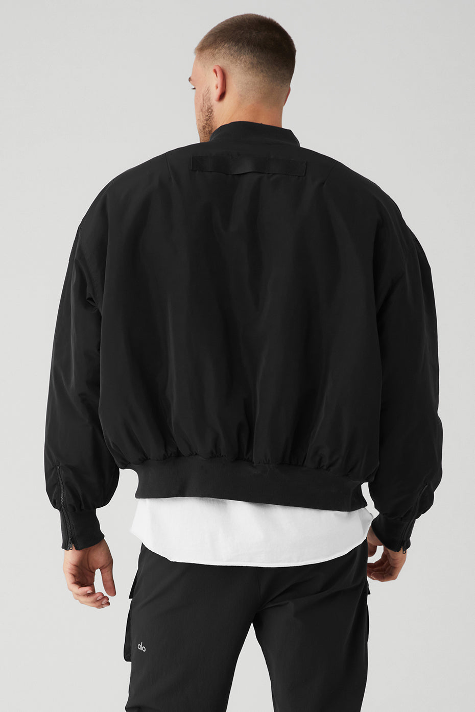 Black / White Men's Alo Yoga Faux Fur Urbanite Bomber Jackets | FCJ-714539