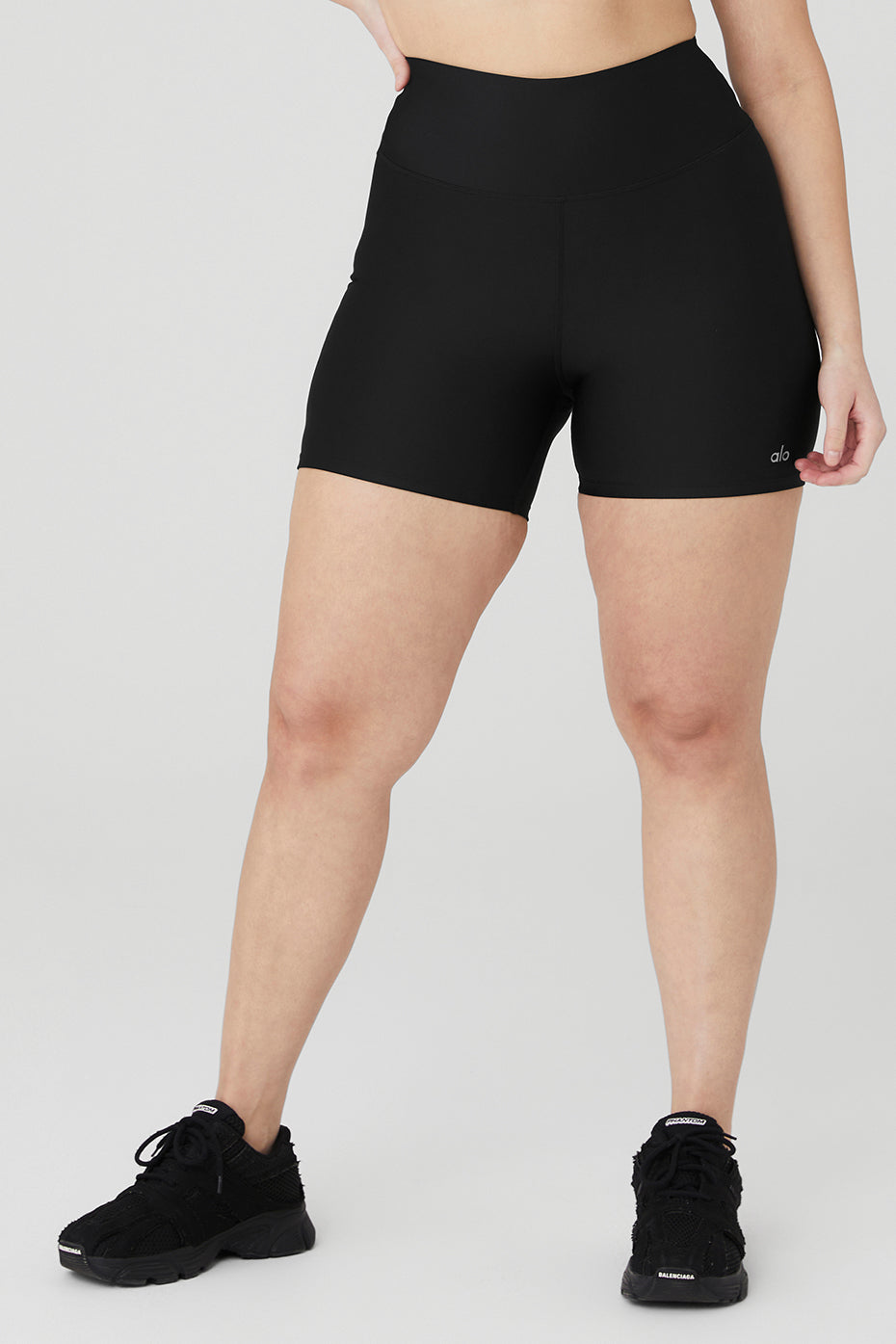 Black Women's Alo Yoga 5