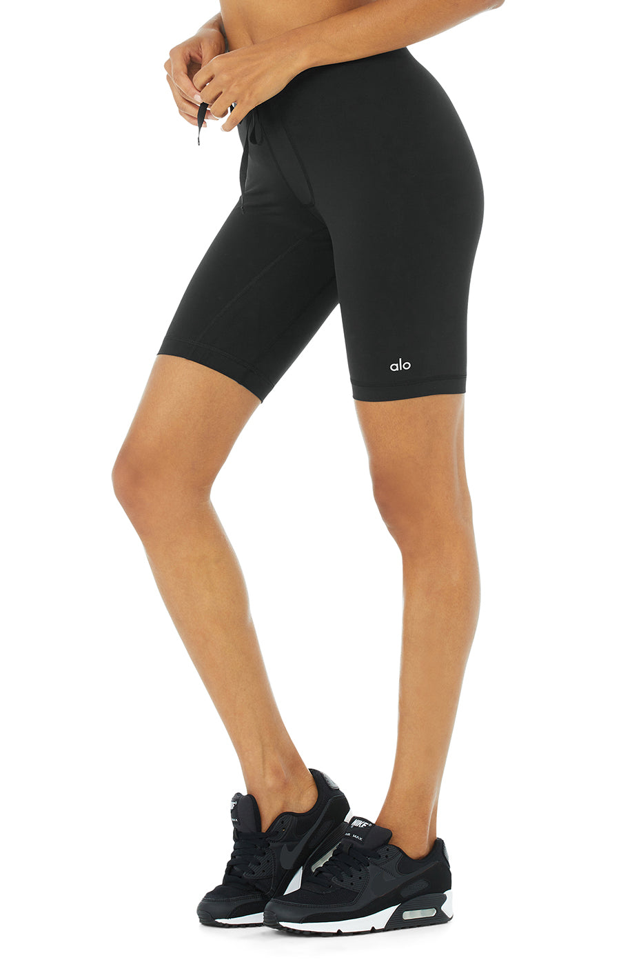 Black Women's Alo Yoga 9” Warrior Compression Shorts | LDG-019274