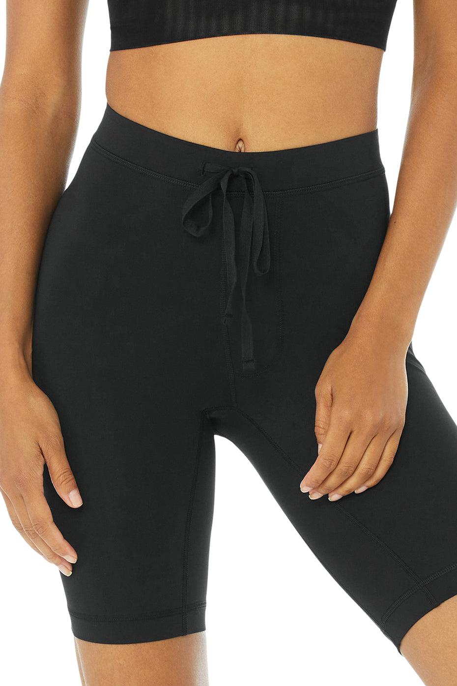 Black Women's Alo Yoga 9” Warrior Compression Shorts | LDG-019274