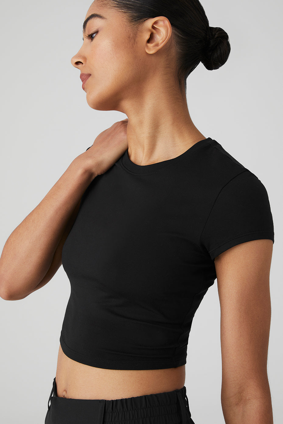 Black Women's Alo Yoga Alosoft Crop Finesse Short Sleeve | KNB-652917