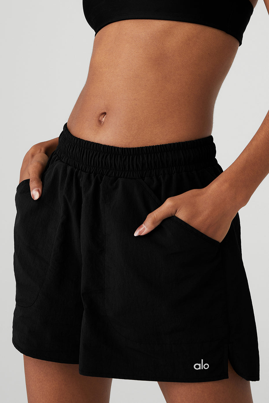 Black Women's Alo Yoga Alumni Shorts | UFD-750163