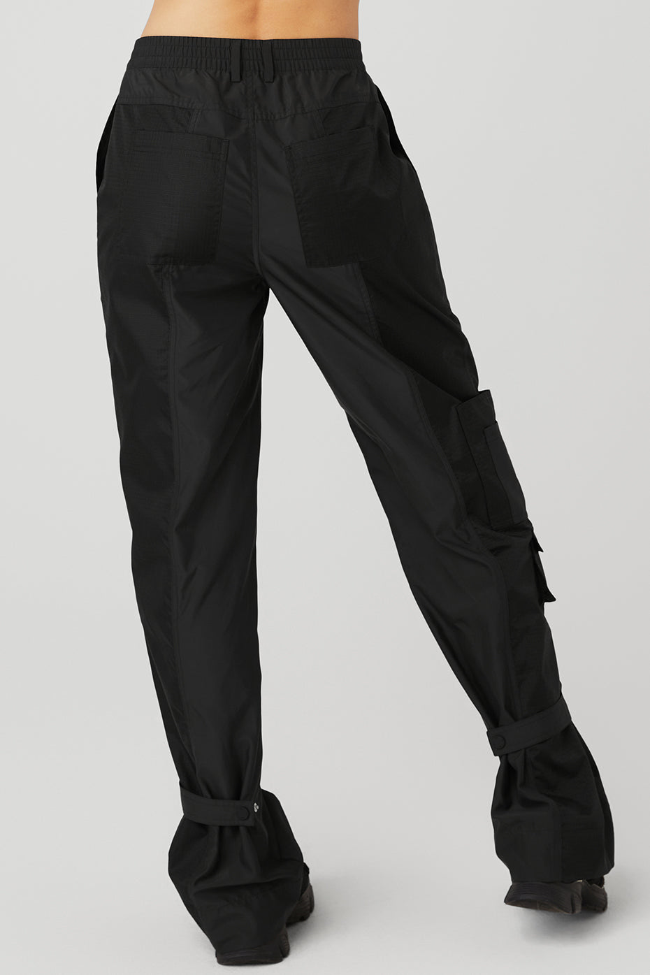 Black Women's Alo Yoga Blaze Trousers | XDT-462539