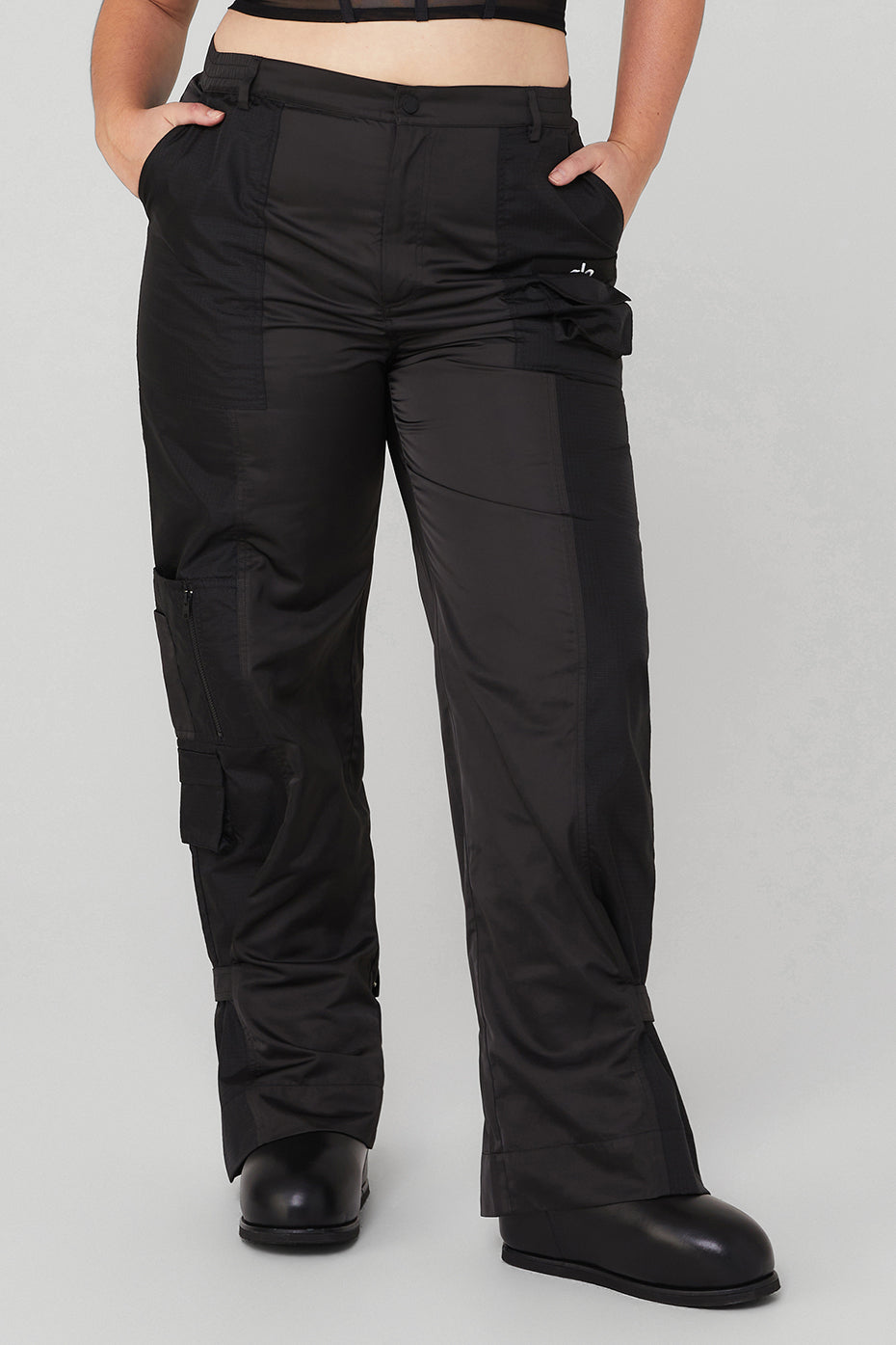 Black Women's Alo Yoga Blaze Trousers | XDT-462539