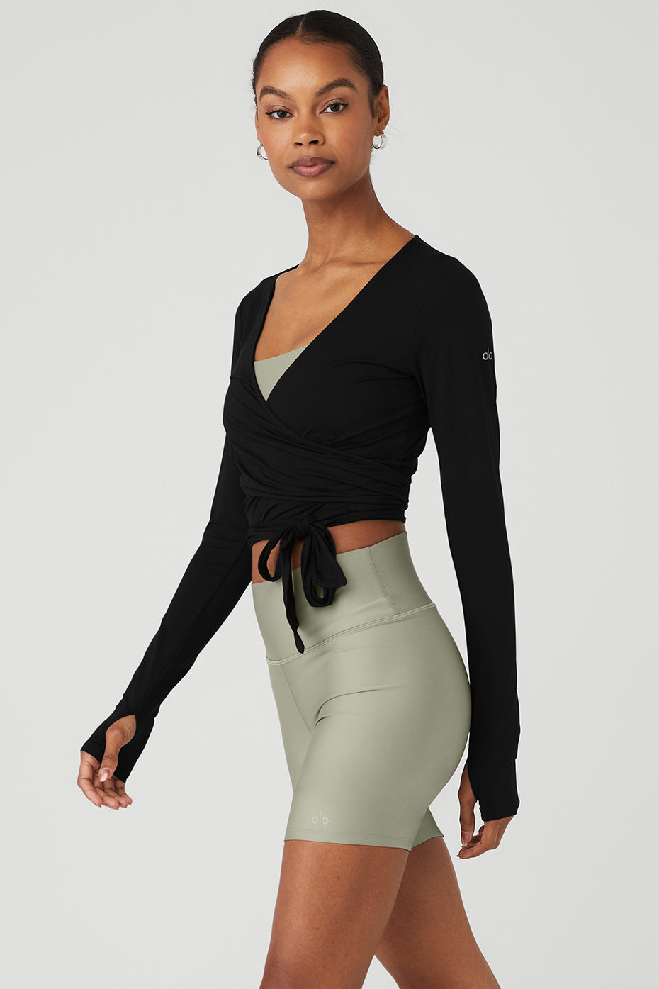 Black Women's Alo Yoga Cropped Escalate Wrap Long Sleeve | JOM-247610