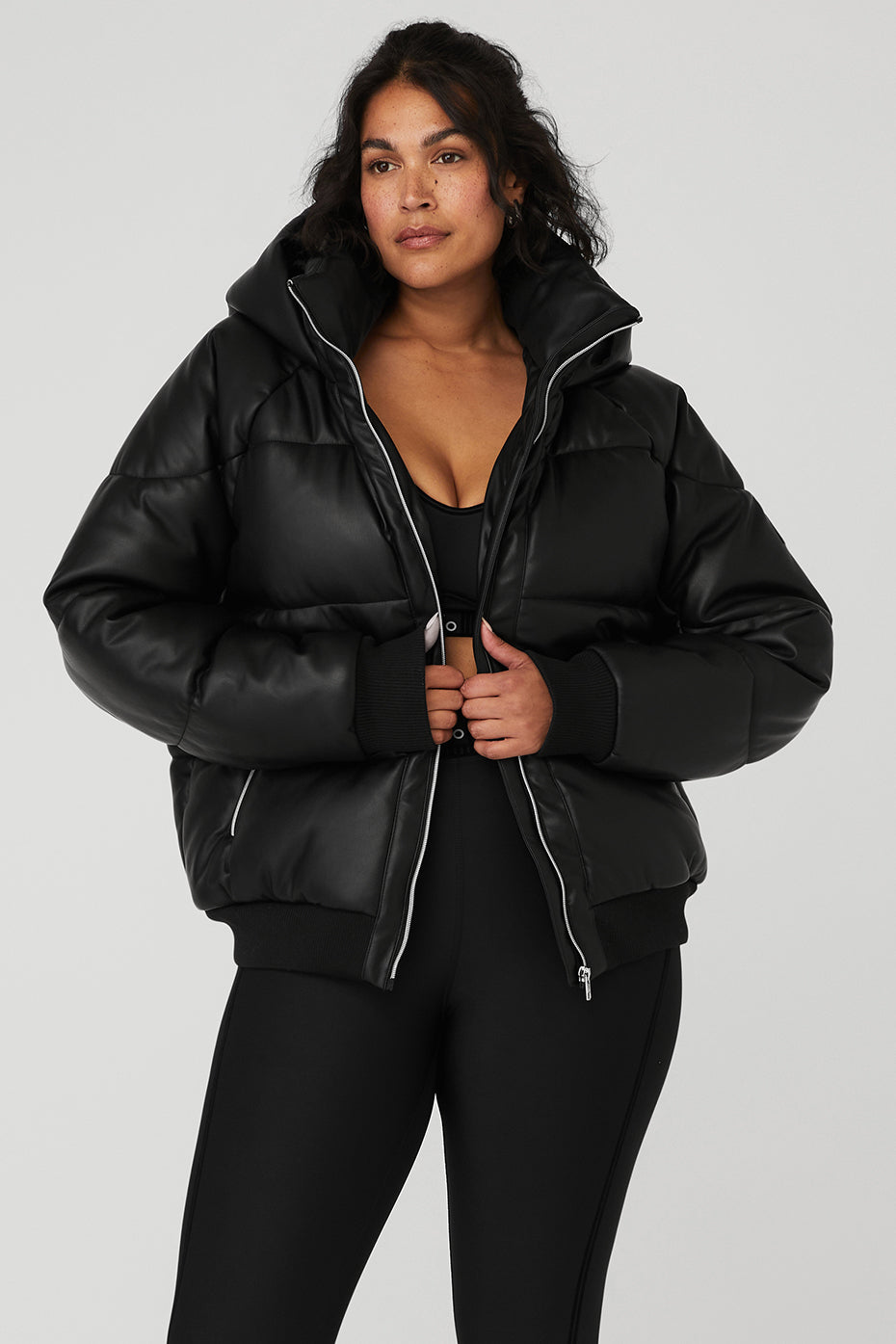 Black Women's Alo Yoga Faux Leather Boss Puffer Jackets | ZNS-439058