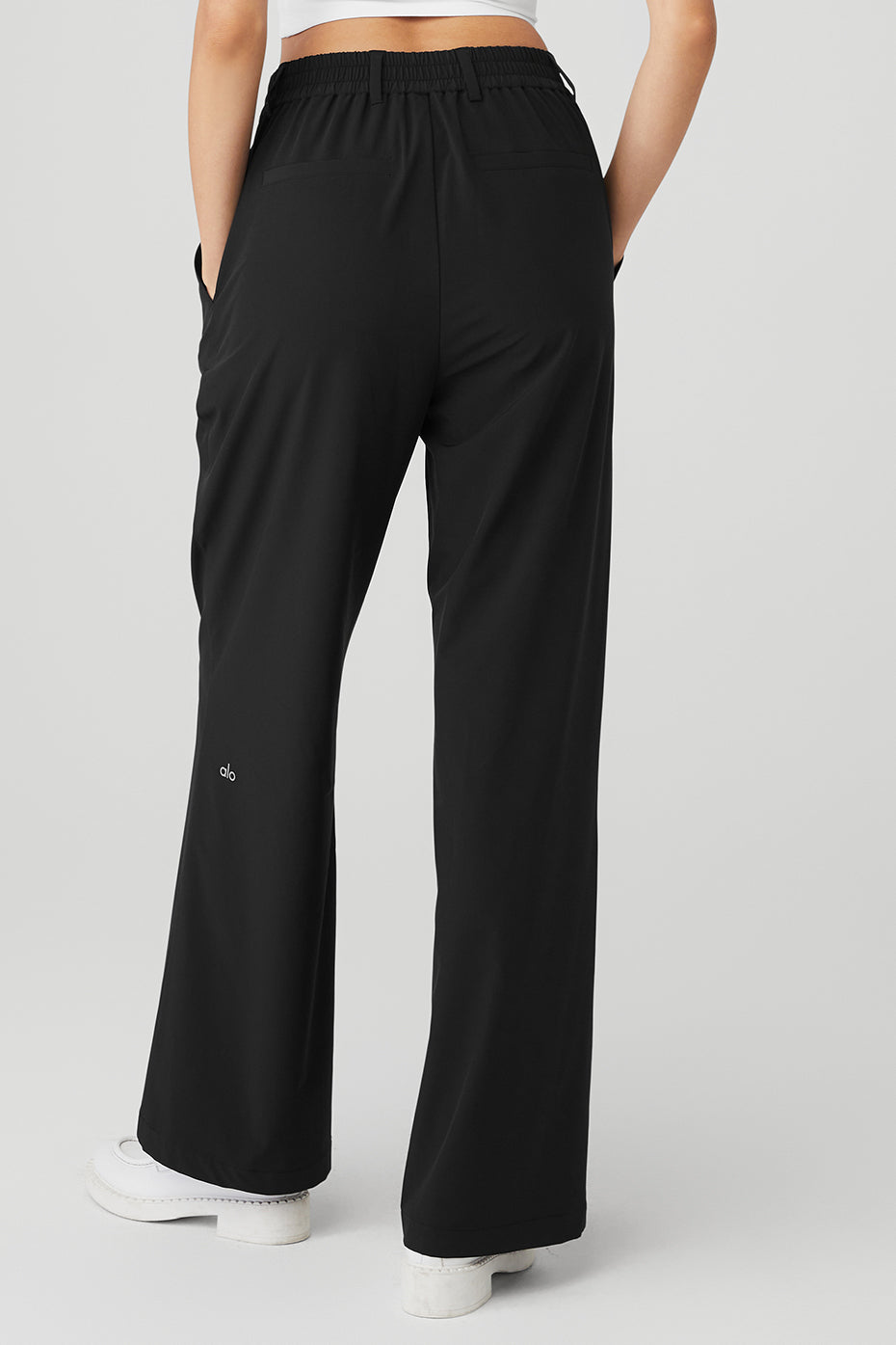 Black Women's Alo Yoga High-Waist Pursuit Trousers | OLV-724803