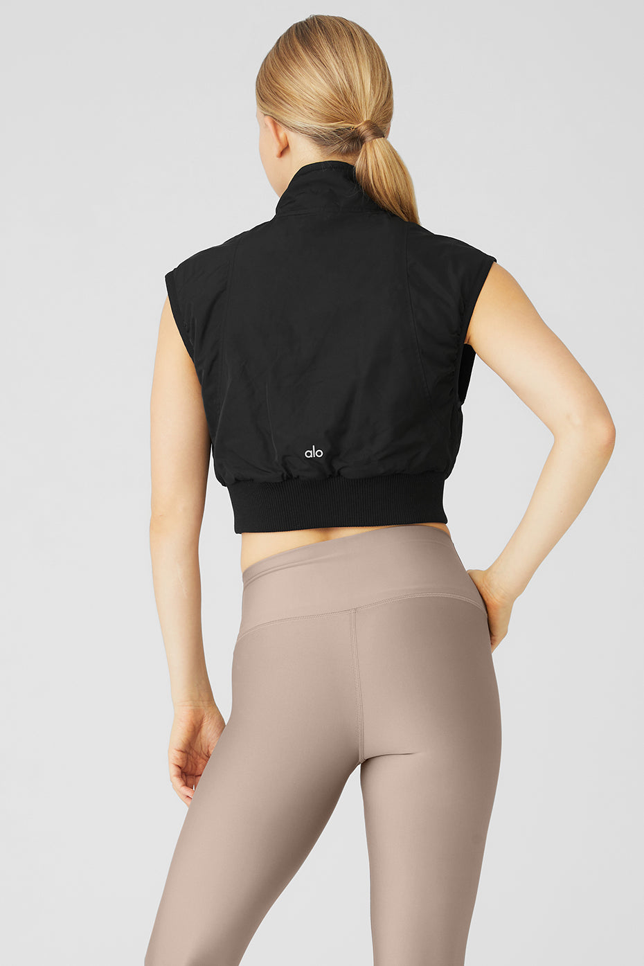 Black Women's Alo Yoga In Motion Vest Jackets | IGF-390651