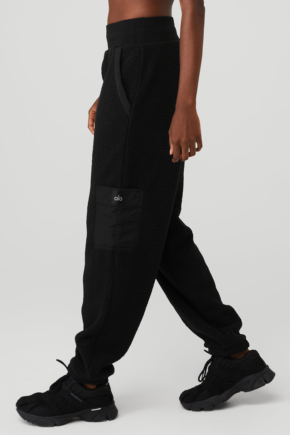 Black Women's Alo Yoga Micro Sherpa High-Waist Solstice Sweatpants | BJP-207586