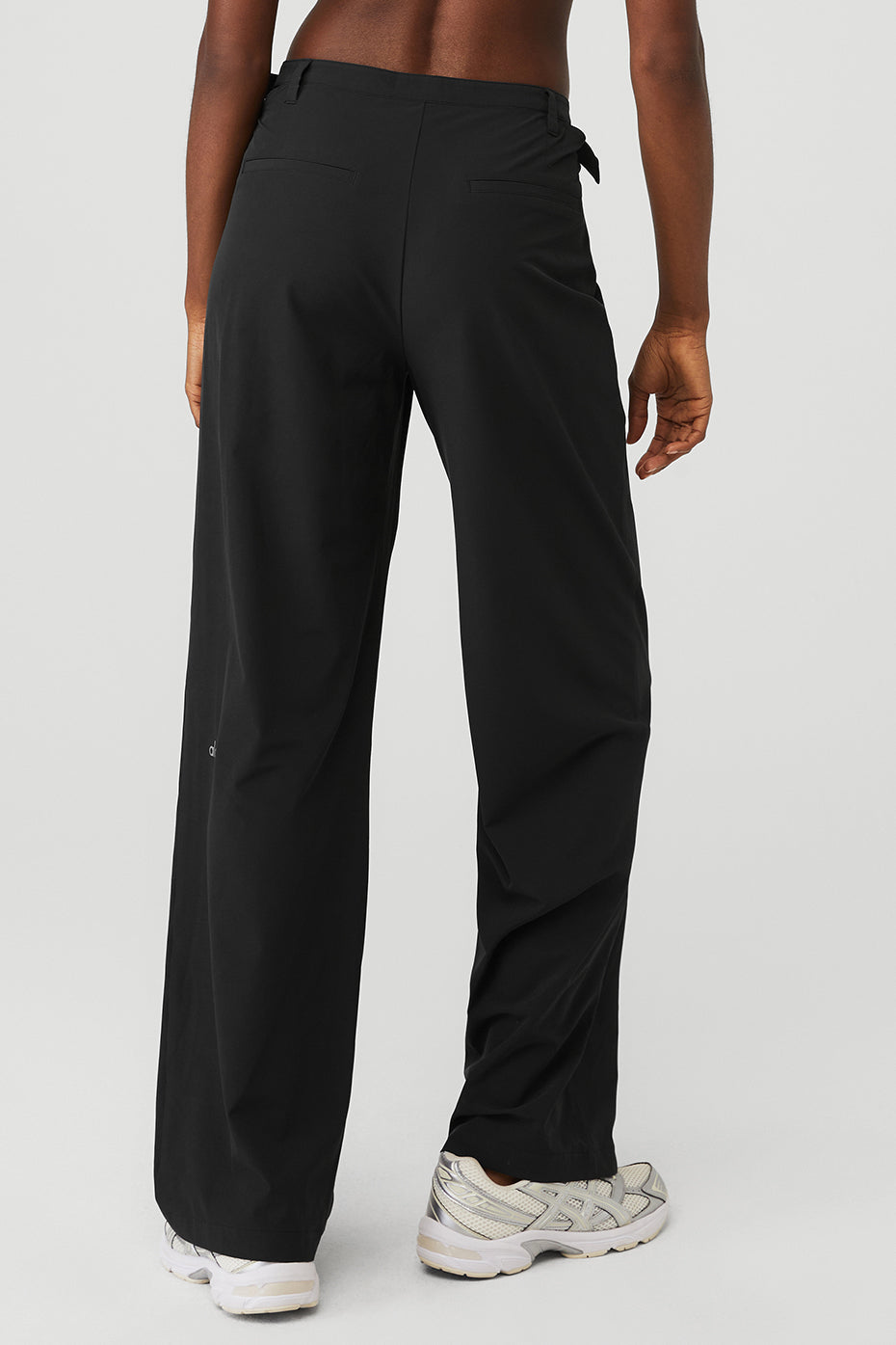 Black Women's Alo Yoga Mid-Rise Showdown Trousers | GON-275139